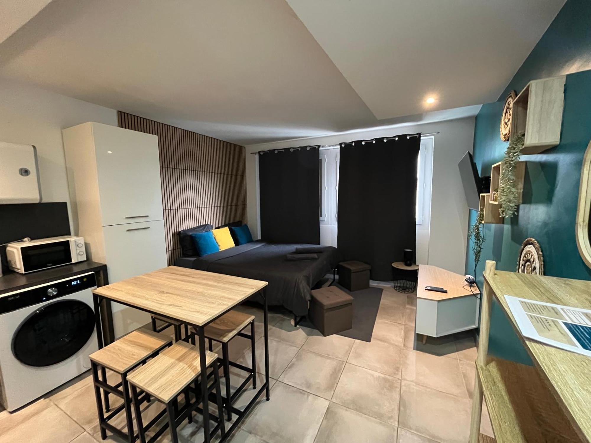Studio Confortable Avec Balcon 洛特河畔的维伦纽夫 外观 照片